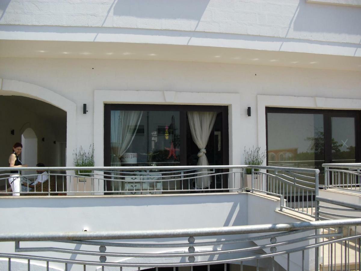 Villa In Villaggio Porto Cesareo Esterno foto